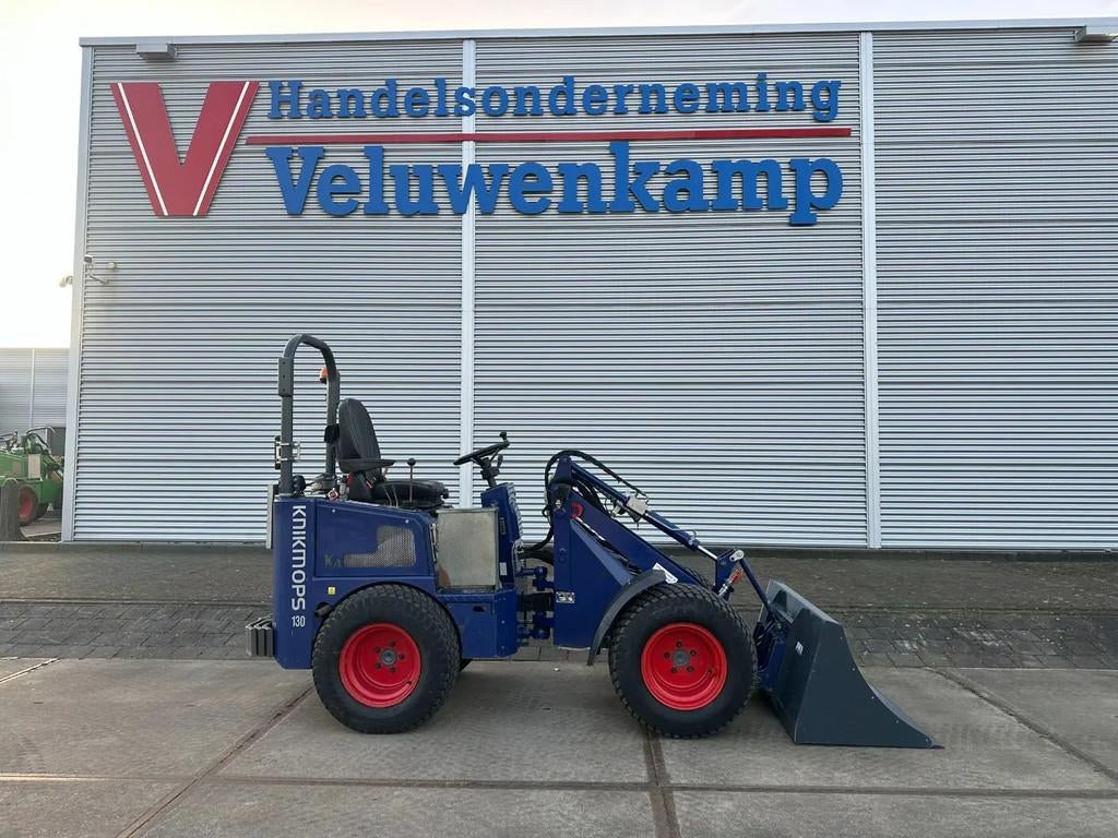 Knikmops 130 | Bouwjaar 2019 | 3830 uur, Wiellader of Shovel