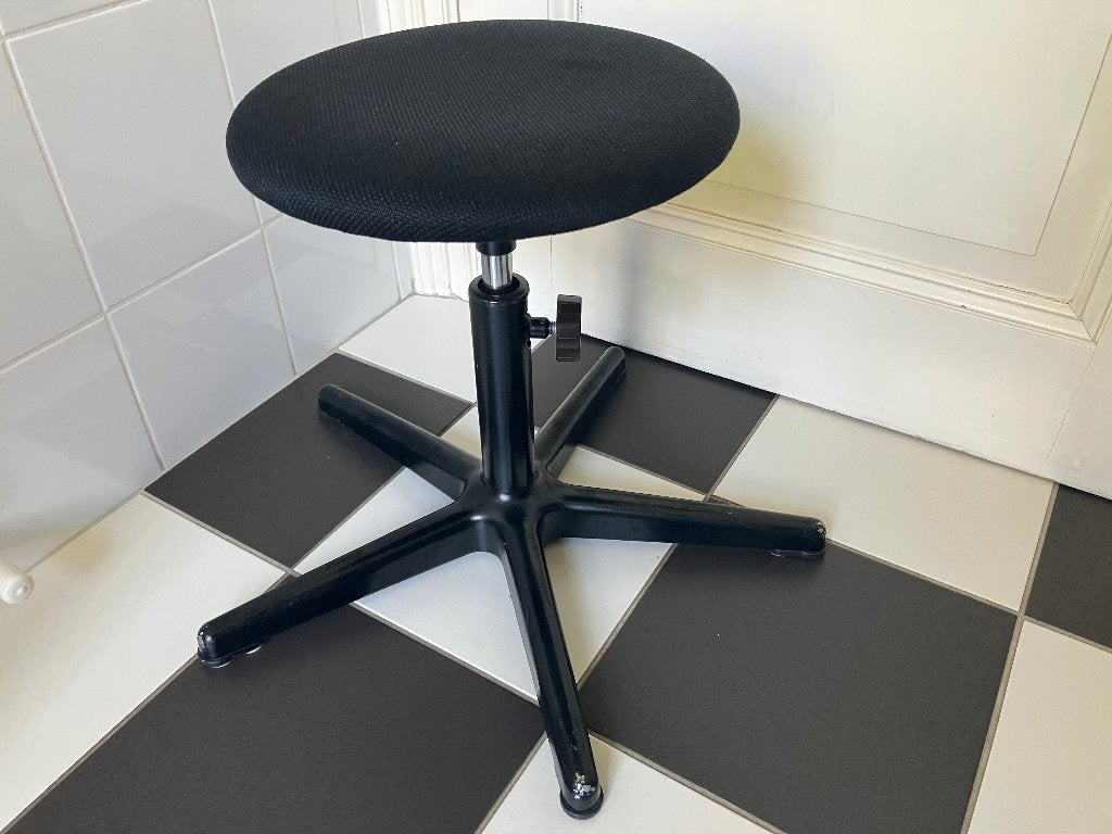 Handige kruk draaikruk verstelbaar - Lees en zie foto’s, Huis en Inrichting, Krukjes, Ophalen, In hoogte verstelbaar, Gebruikt