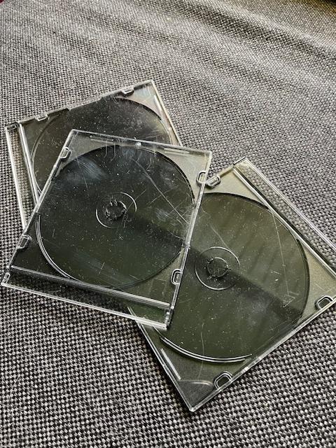dvd of cd doosjes (plat), Huis en Inrichting, Woonaccessoires | Cd- en Dvd-rekken, Kunststof, Gebruikt, Verzenden, 150 discs of meer