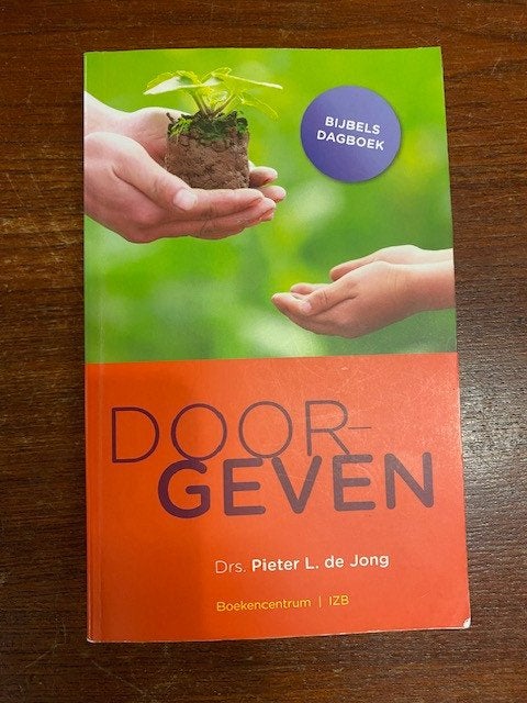 Doorgeven - Drs. Pieter L. de Jong, Ophalen of Verzenden, Zo goed als nieuw, Christendom | Protestants