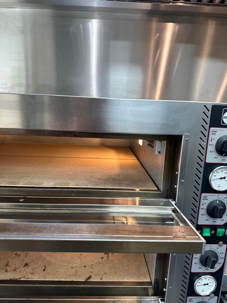 Cuppone Tiziano Pizzaoven 4+4 Ø350mm 400V 10.4kW, Ophalen, Oven, Zo goed als nieuw, Vrijstaand