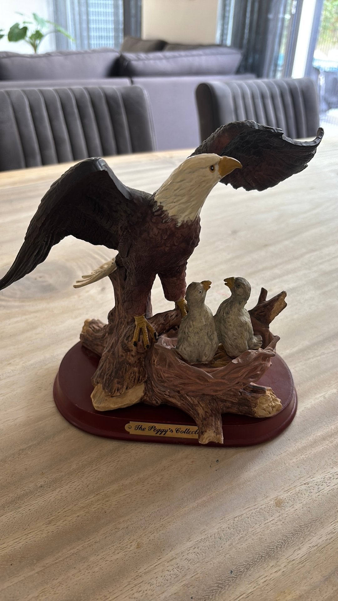 Adelaar met jongen beeldje - The Peggy's Collection, Ophalen, Zo goed als nieuw, Dier