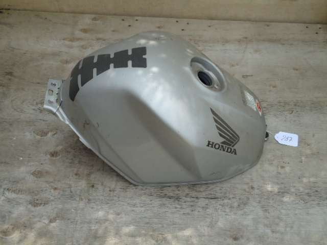 VFR800 2002 - 2013 Honda Benzinetank D1-11322