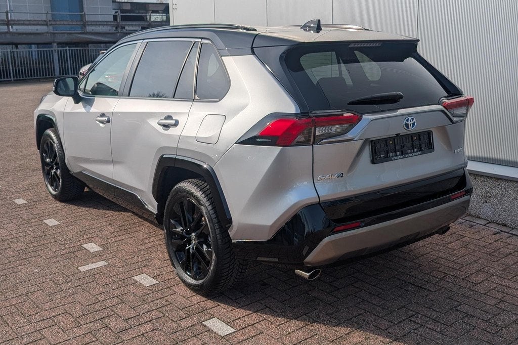 Toyota RAV4 AWD Bi-tone Stoel- & Stuurwielverwarming, Parkee, Auto's, Automaat, Gebruikt, Euro 6, 4 cilinders