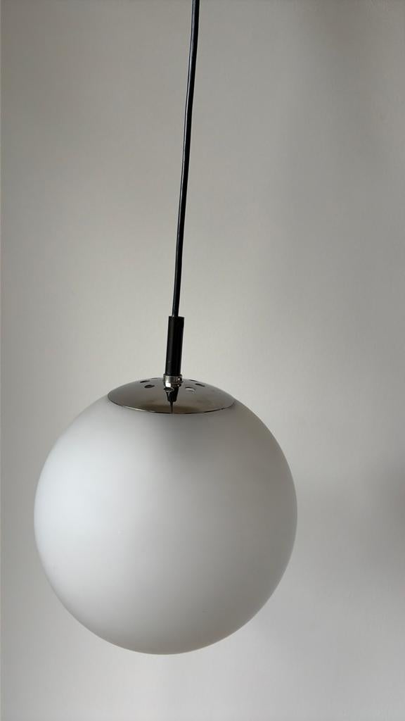 Hanglamp Raak Amsterdam bol gesatineerd glas - Ø 22 cm, Modern design, Ophalen of Verzenden, Minder dan 50 cm, Glas