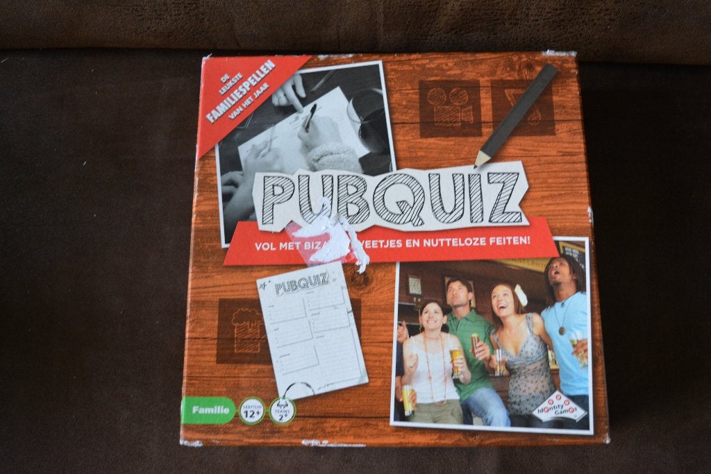 Pubquiz bordspel - Het leukste familiespel van het jaar, Vijf spelers of meer, Ophalen of Verzenden, Gebruikt, Onbekend