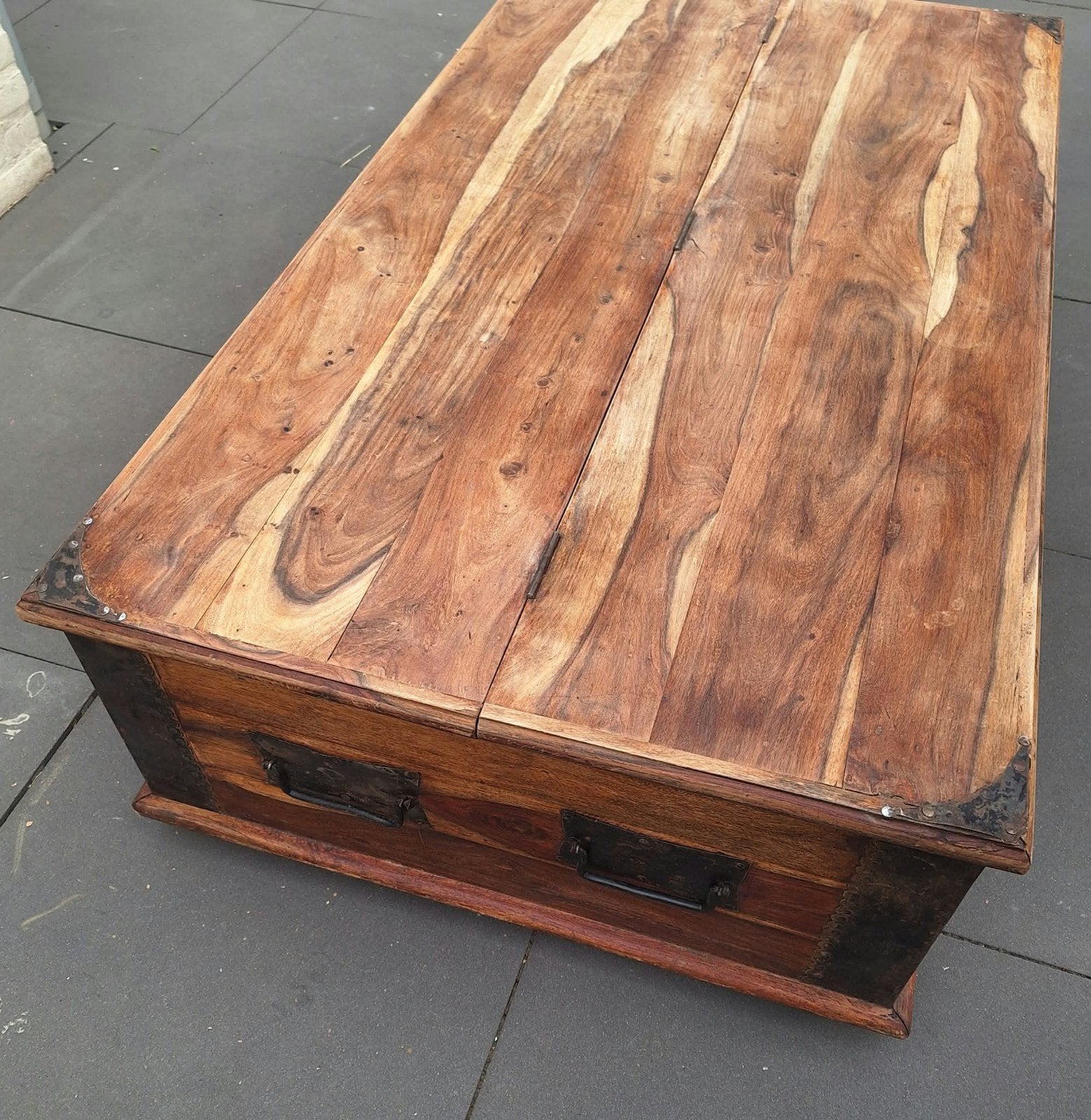 Koloniale salontafel van massief hout met lades en klep, Gebruikt, 100 tot 150 cm, Koloniaal, Overige houtsoorten