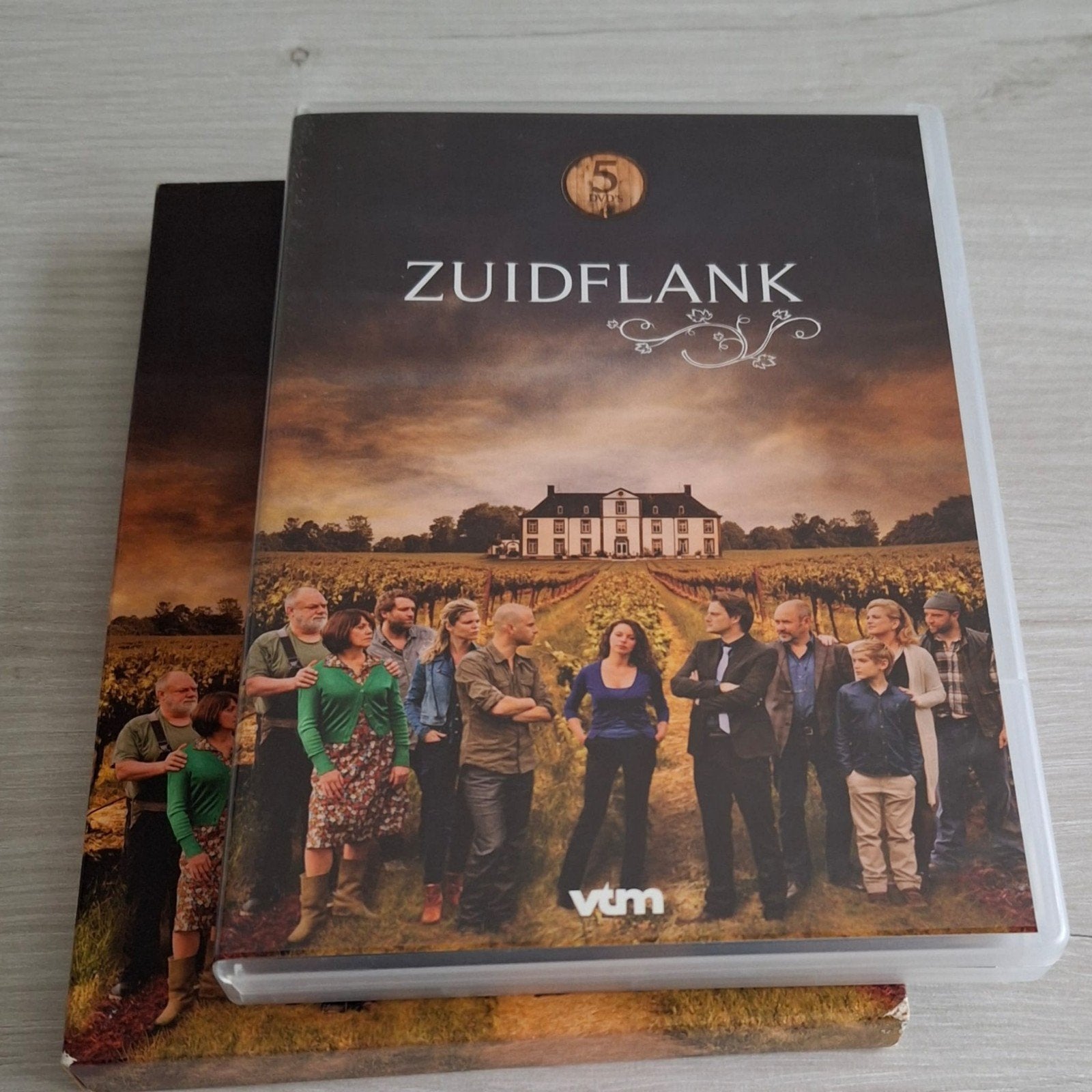 Complete vlaamse serie zuidflank in nieuwstaat, Alle leeftijden, Ophalen of Verzenden, Zo goed als nieuw, Drama