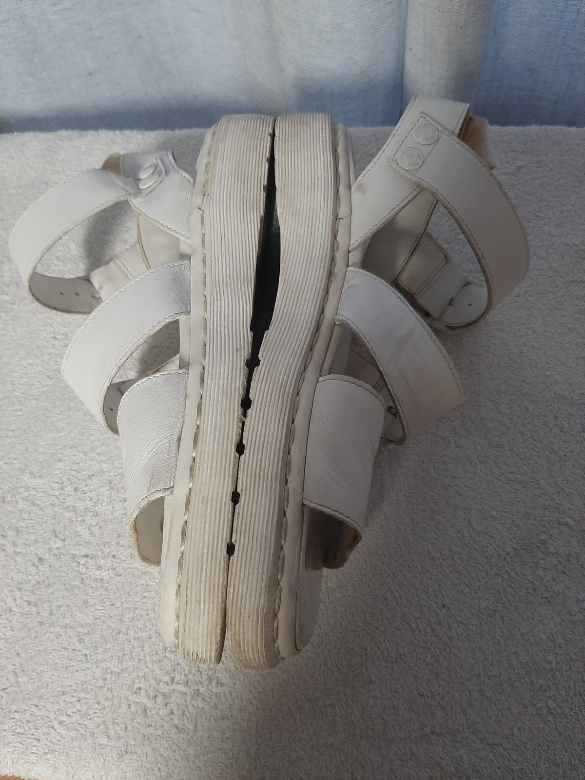 Witte Dr. Martens Gryphon sandalen in maat 40, Wit, Dr. Martens, Gedragen, Sandalen of Muiltjes