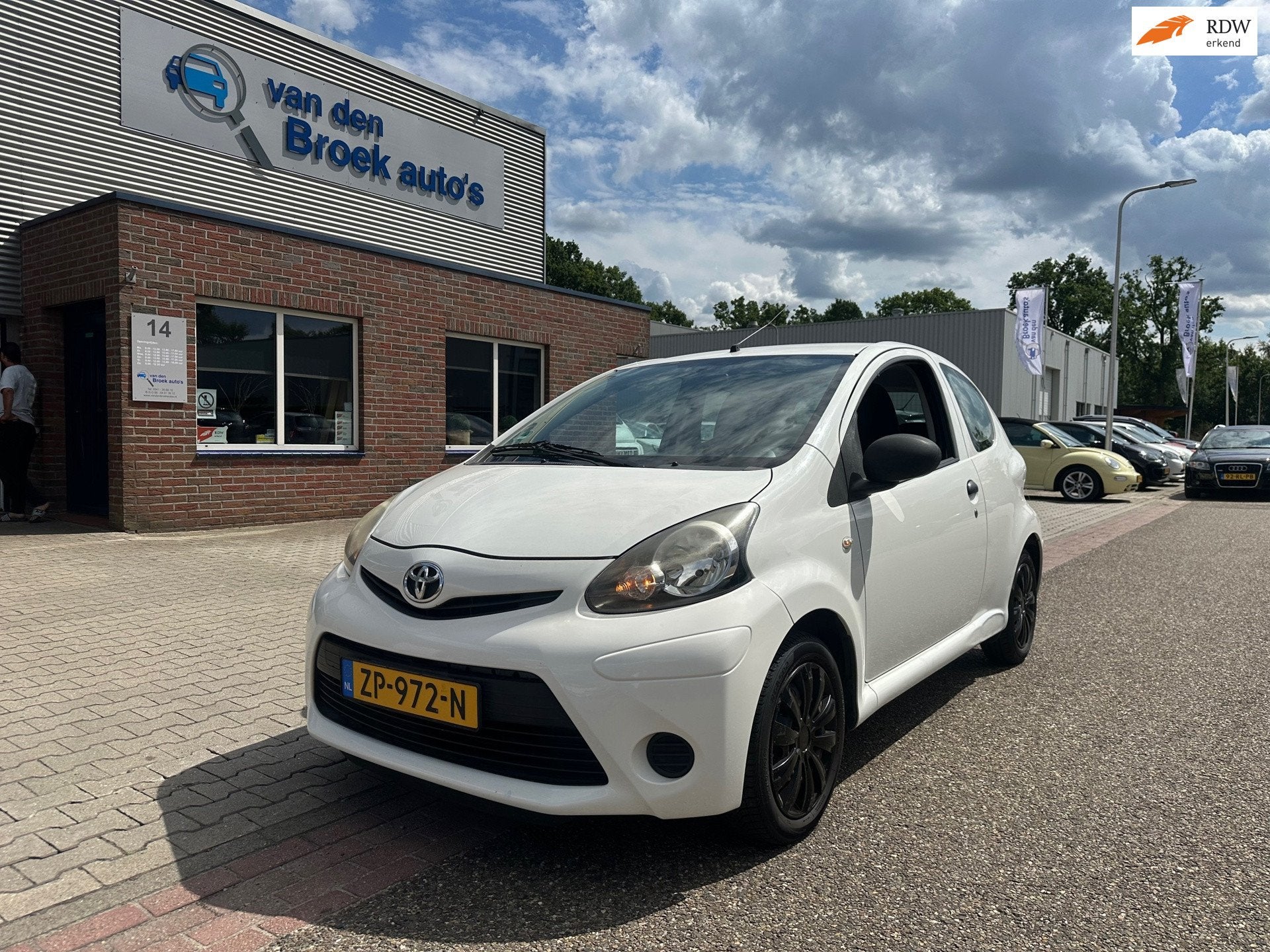 Toyota Aygo 1.0 VVT-i Access, Auto's, Voorwielaandrijving, Euro 5, Stof, Gebruikt