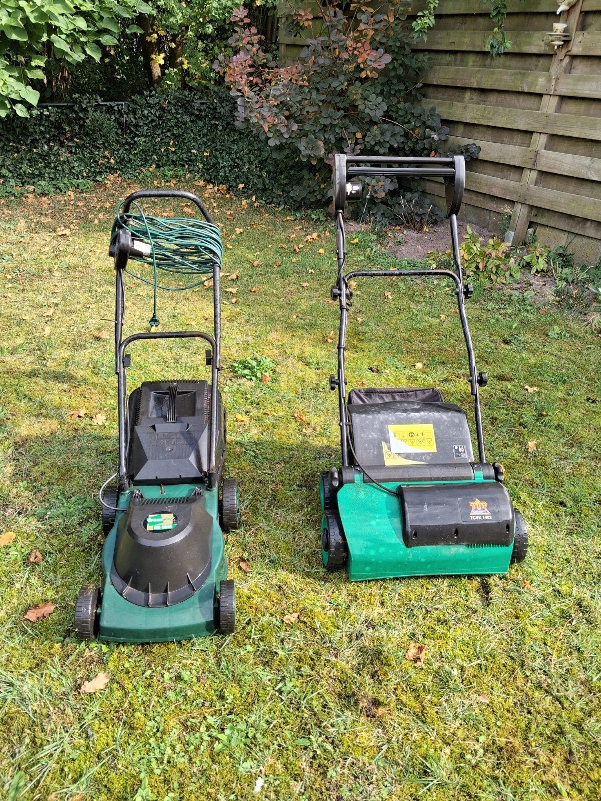 grasmaaier en verticuteer machine, Ophalen, Gebruikt, Elektrische grasmaaier, Opvangbak