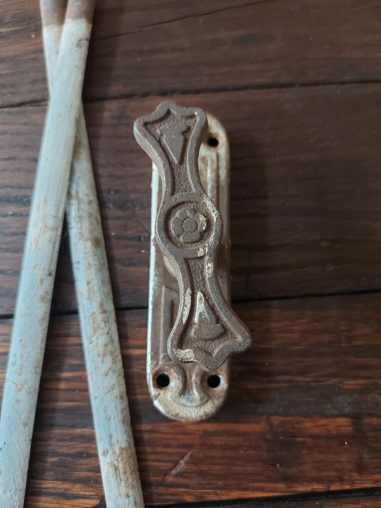 Raam knop oudje, Doe-het-zelf en Verbouw, Hang- en Sluitwerk, Ophalen of Verzenden, Slot