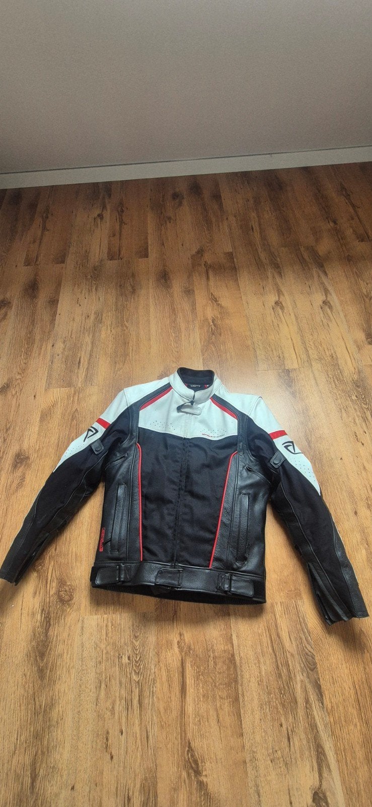 Difi leren motorjas maat 50, Motoren, Kleding | Motorkleding, Ophalen, Heren, Difi, Jas | leer