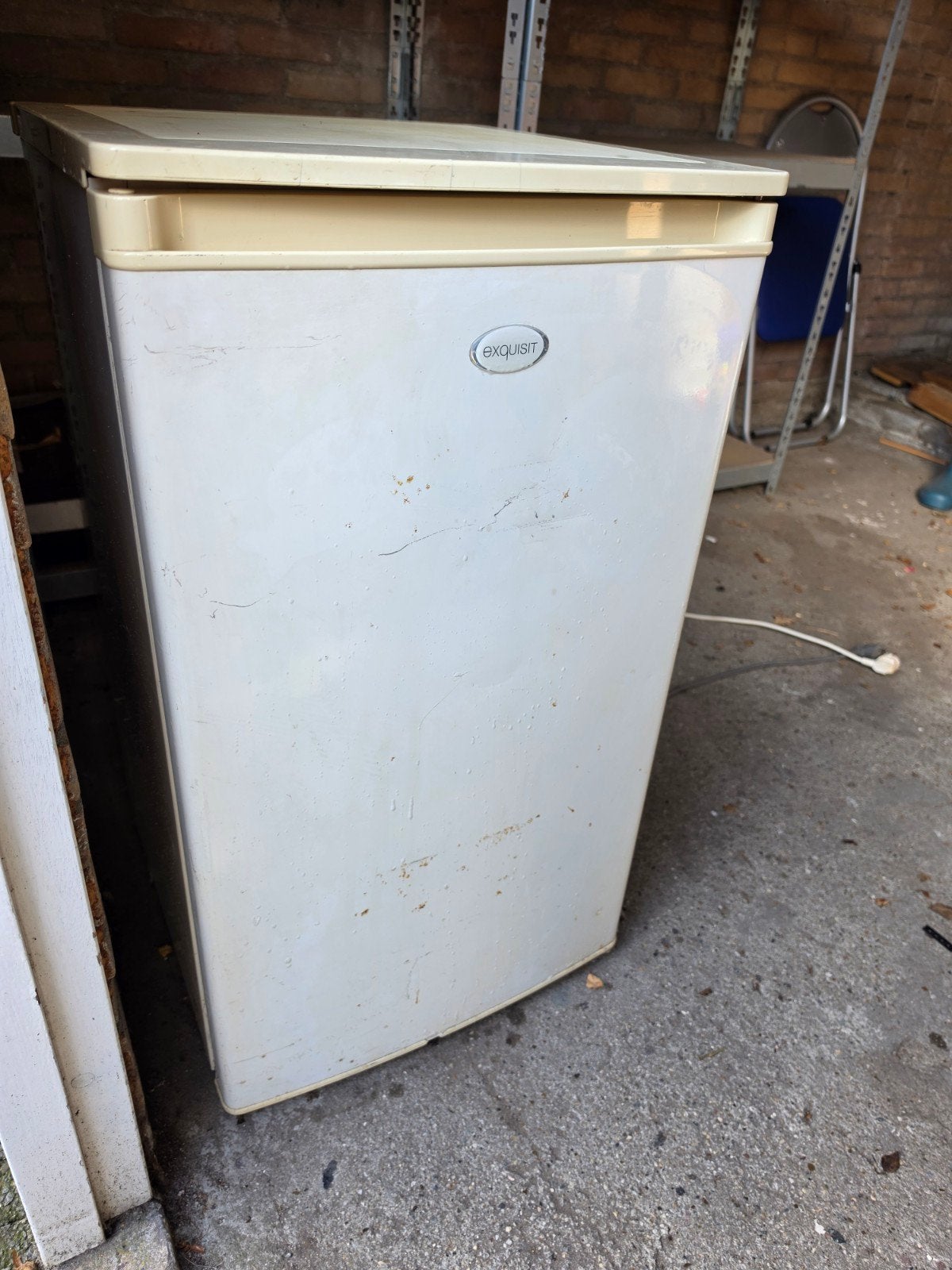 GRATIS ! Vandaag ophalen. Exquisit Koelkast - Compact en Fun, Witgoed en Apparatuur, 75 tot 100 liter, 45 tot 60 cm, Ophalen, 85 tot 120 cm