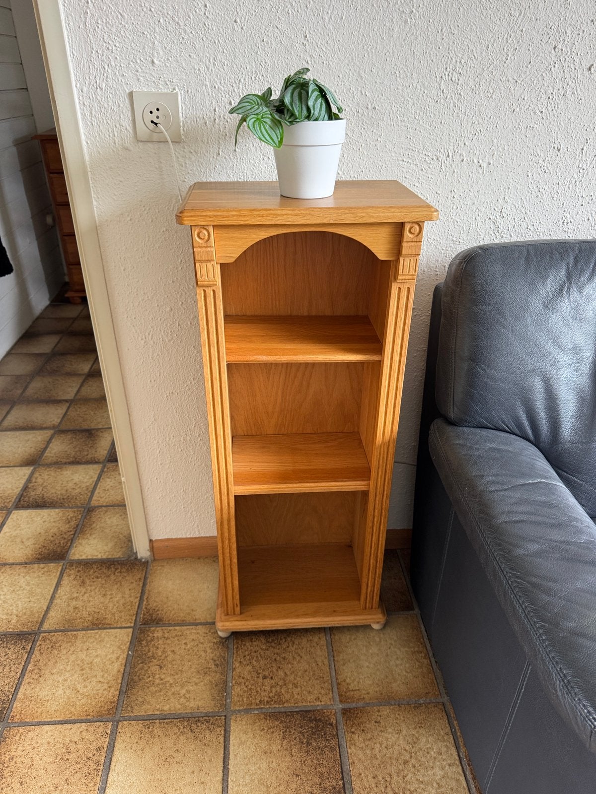 Grenen kastje, Ophalen, Zo goed als nieuw, 25 tot 75 discs, Hout