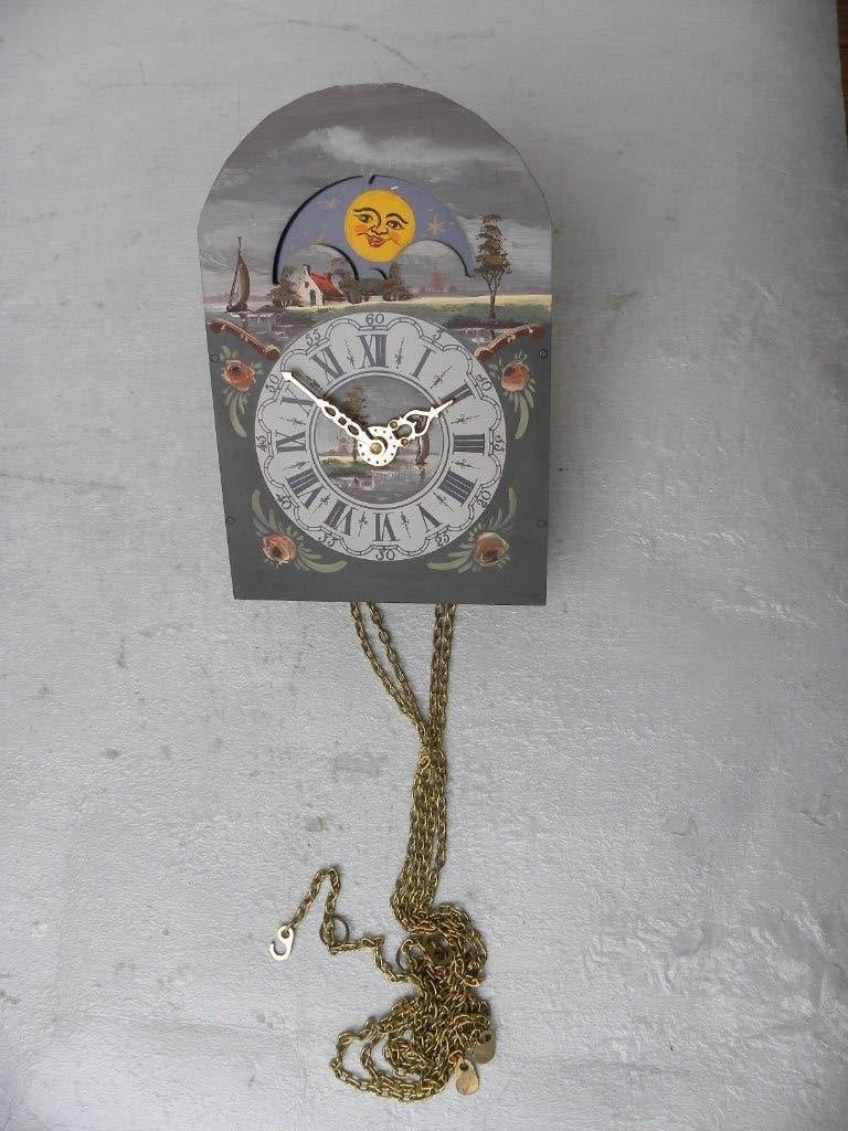 Uurwerk met wijzerplaat, kettingen en wijzers 2, Antiek en Kunst, Ophalen of Verzenden