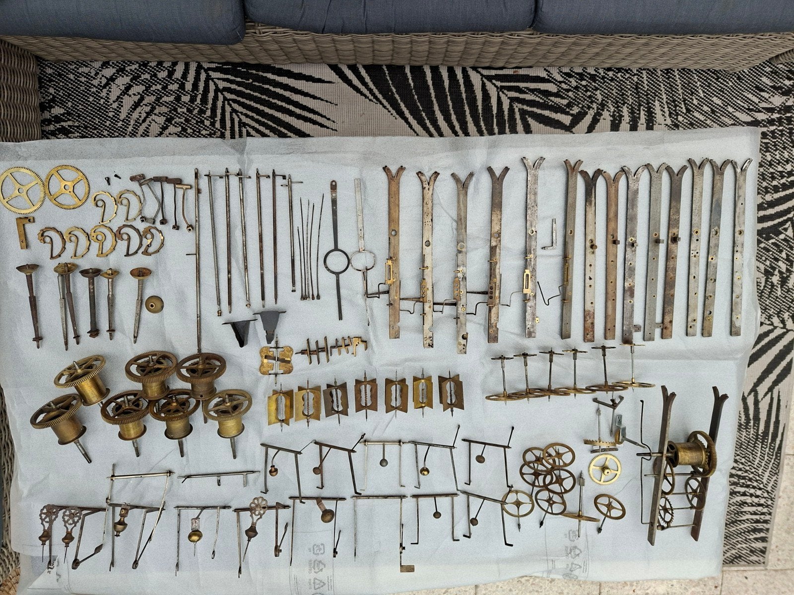 Grote partij Comtoiseklok onderdelen - Restauratie/Hobby, Antiek en Kunst, Ophalen of Verzenden