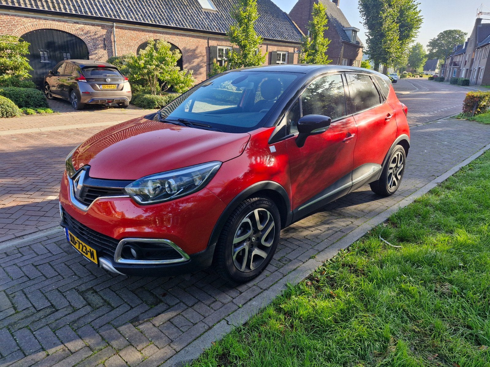 Renault Captur 1.2 TCE automaat Helly Hanssen, 625 kg, Zwart, Leder en Stof, 1200 kg