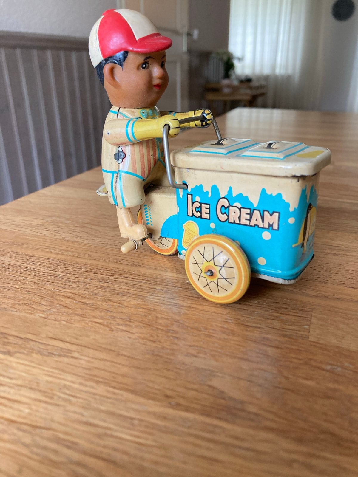 Vintage goedwerkende ijscokar speelgoed, Antiek en Kunst, Ophalen