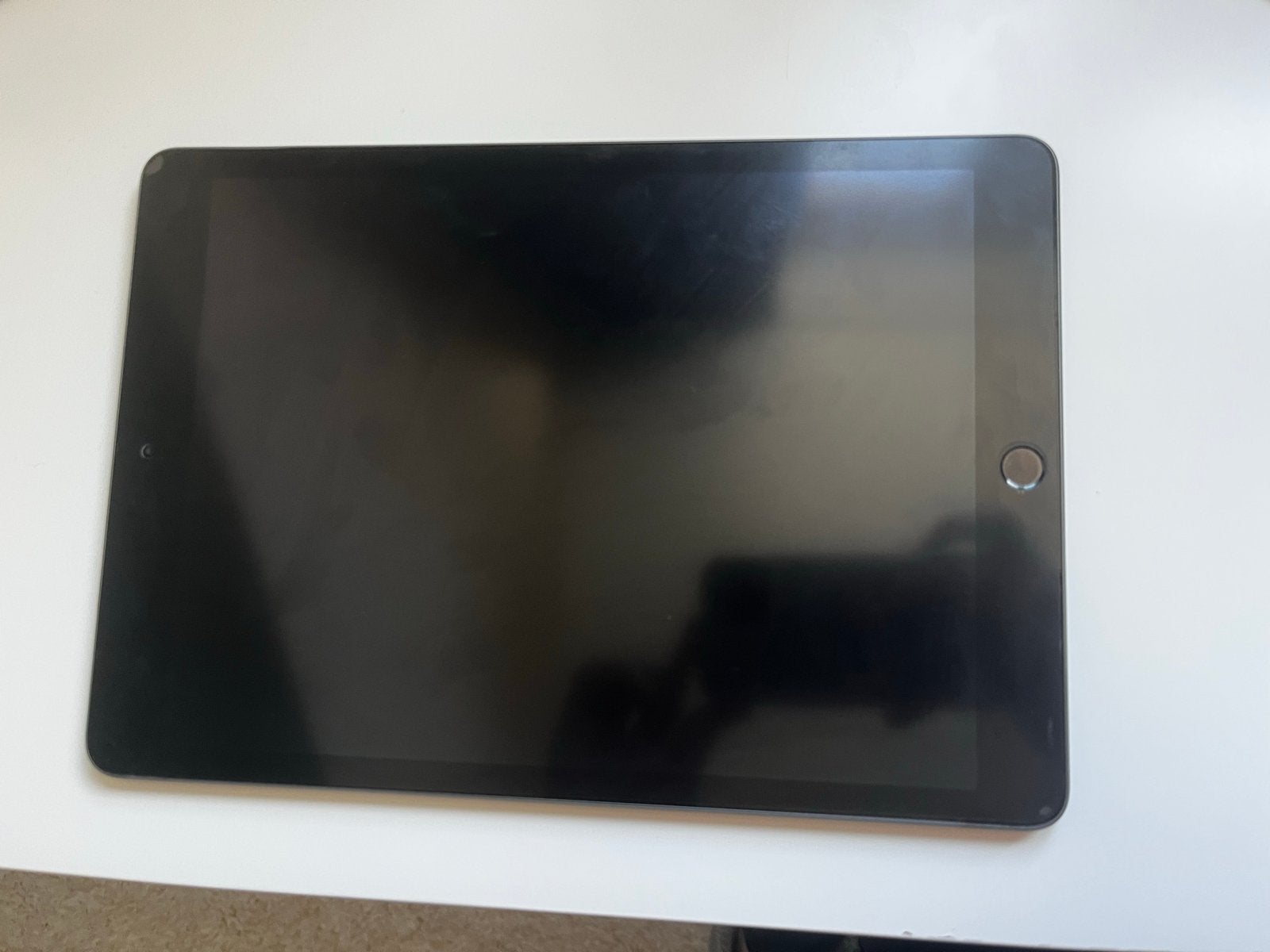 Apple iPad 8e generatie, 32 GB, Apple iPad, Zo goed als nieuw, Grijs