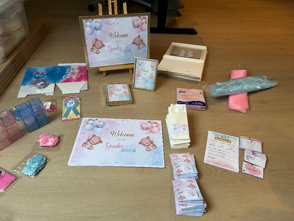 Gender reveal versiering en tafeldecoratie te koop, Ophalen of Verzenden, Nieuw, Versiering, Geboorte of Huwelijk