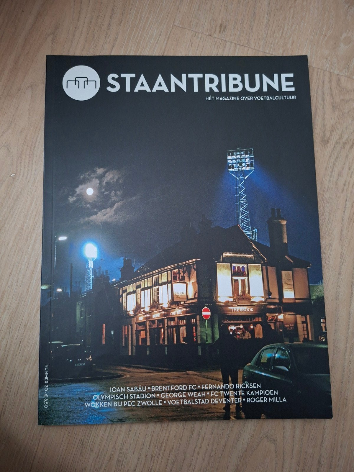 Staantribune Magazine NR 30, Verzamelen, Ophalen of Verzenden, Buitenlandse clubs, Boek of Tijdschrift