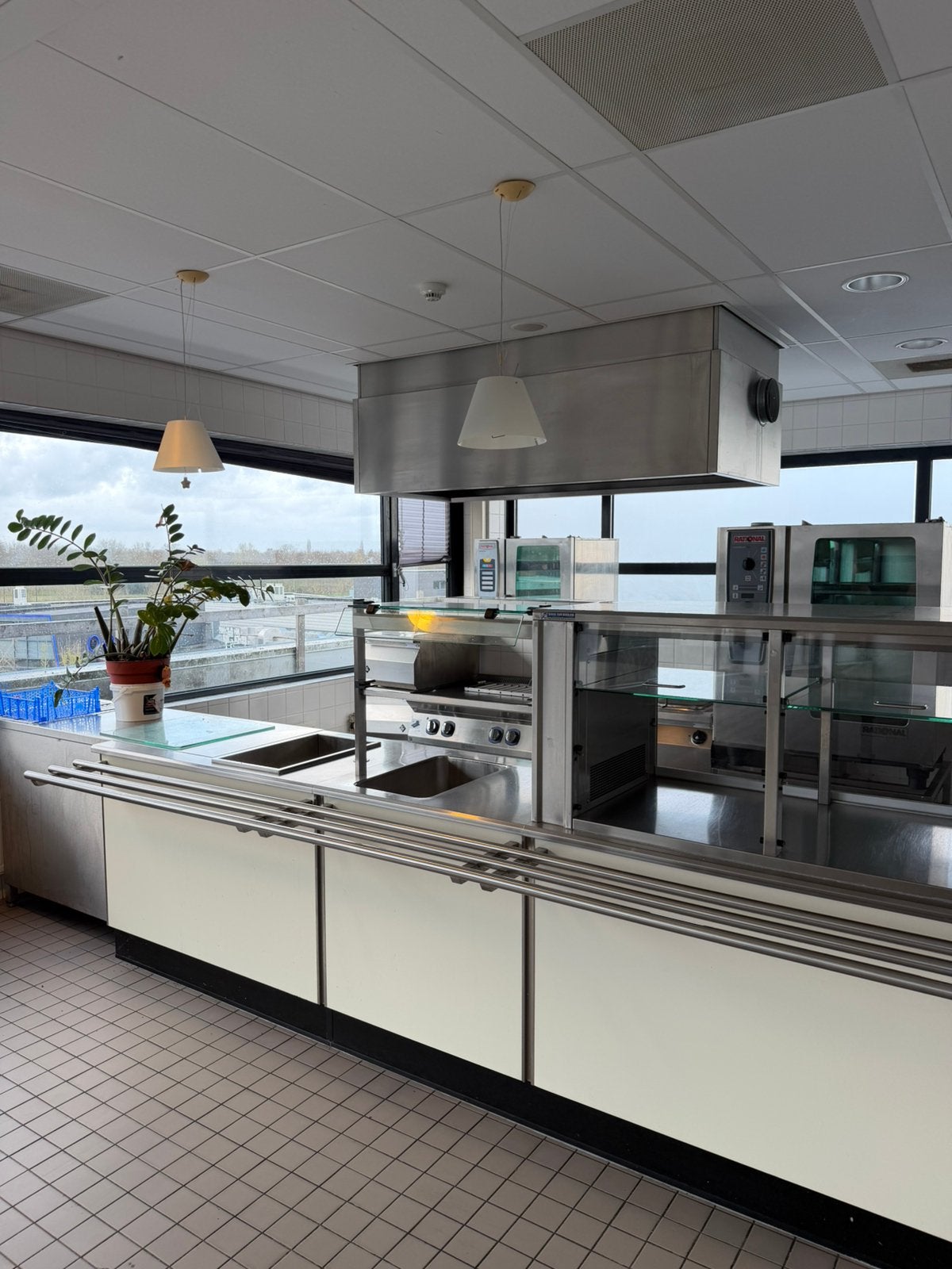 Complete horecakeuken Rational ovens, vaatwasser, afzuigkap, Ophalen, Zo goed als nieuw