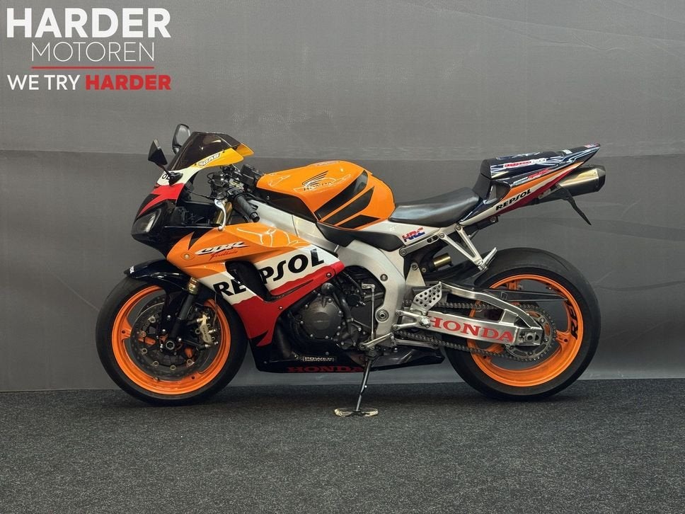 HONDA CBR 1000 RR FIREBLADE REPSOL | ORI NL | BOMVOL OPTIES, HONDA, 4 cilinders, Motorrijbewijs A, Bedrijf