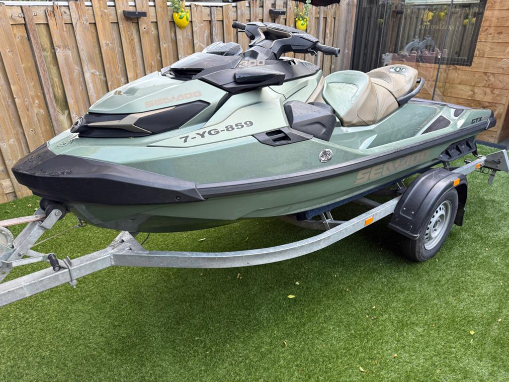 Sea-Doo GTX Limited 300 Jetski met trailer, Watersport en Boten, Jetski's en Waterscooters, Ophalen, Zo goed als nieuw, Benzine