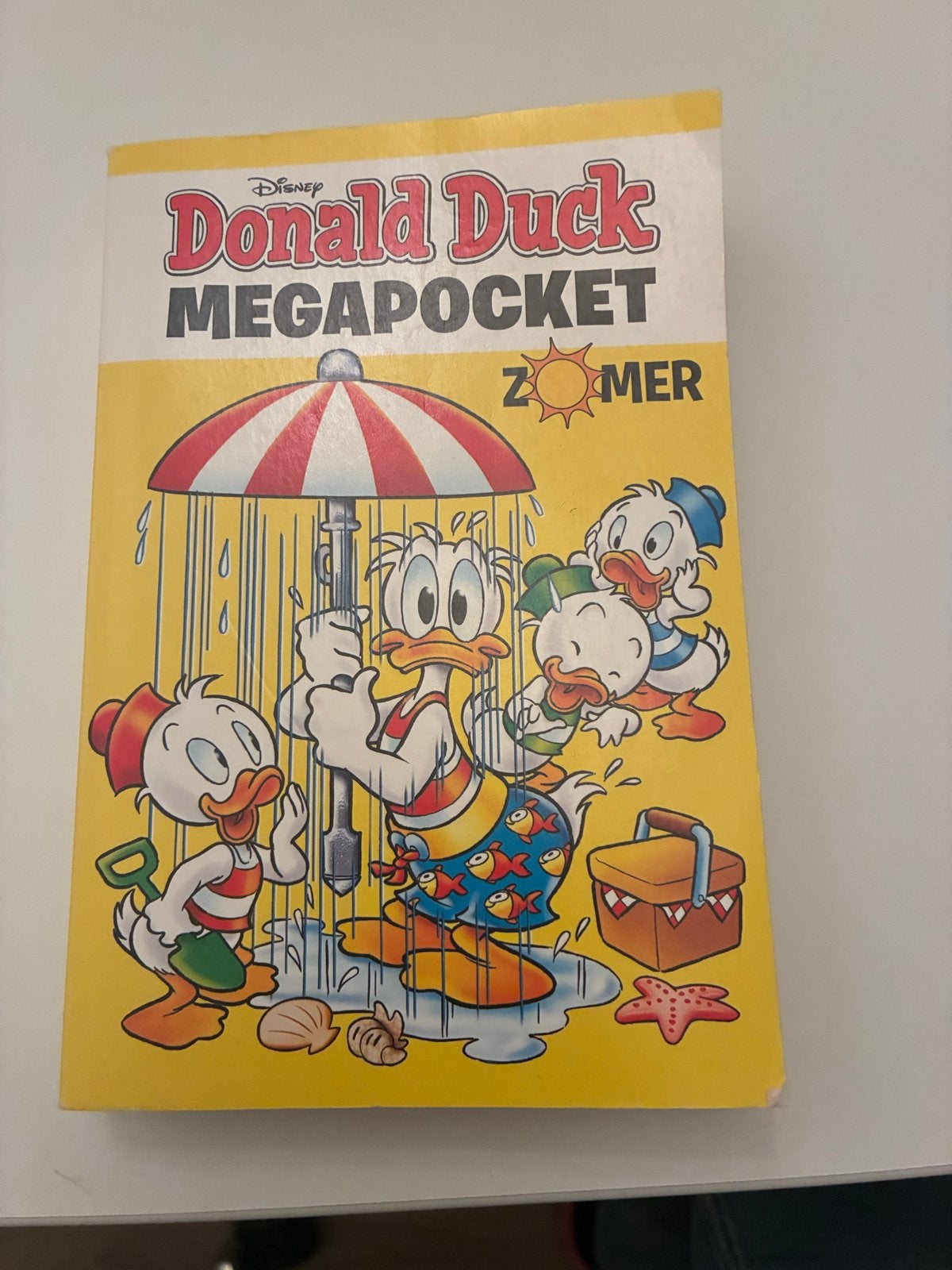 Donald Duck Megapocket Zomer - Zo goed als nieuw, Eén stripboek, Ophalen of Verzenden, Zo goed als nieuw