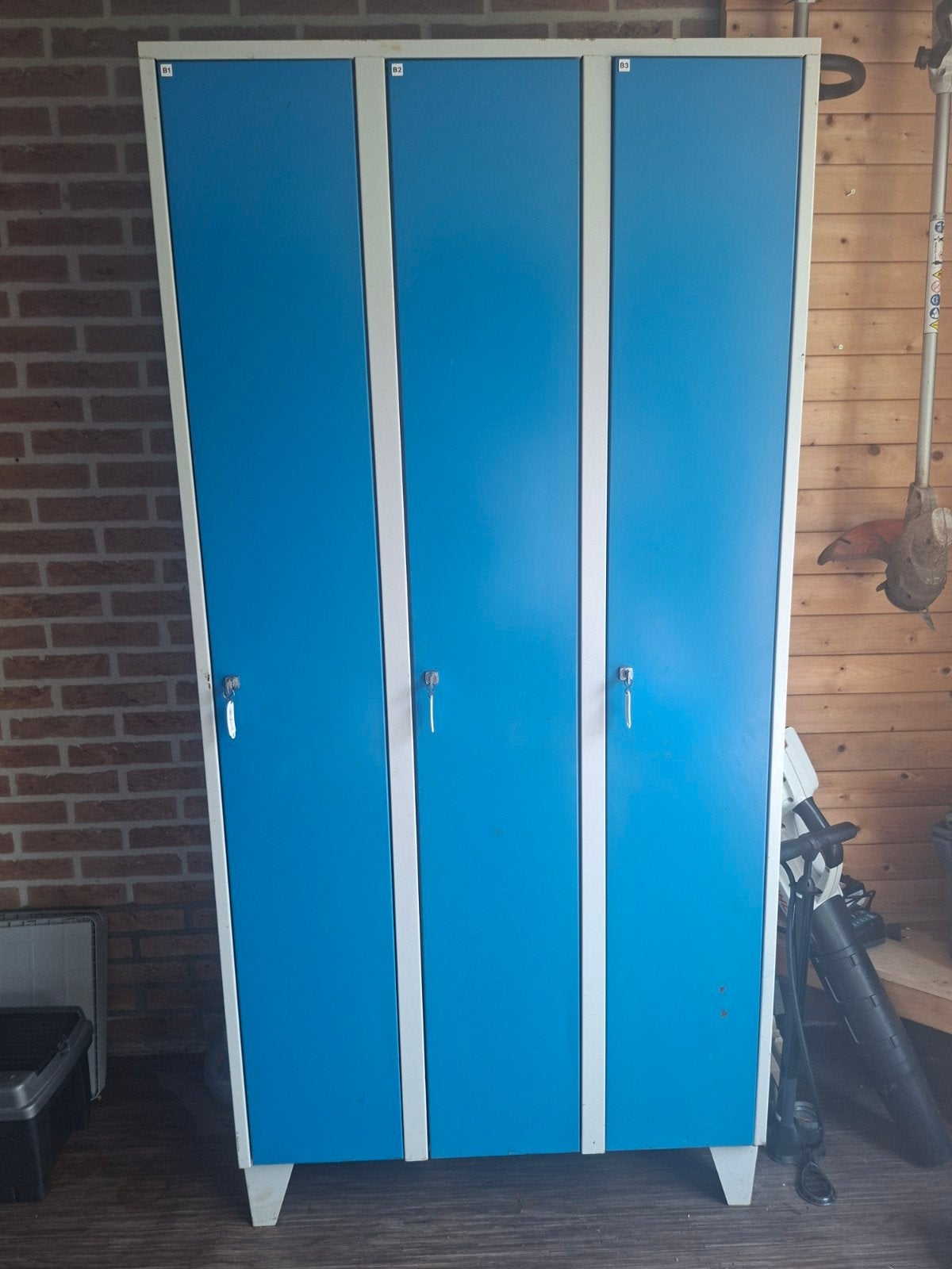 Robuuste metalen 3-deurs locker (185x90x50cm), Ophalen, Gebruikt, Industrieel, Functioneel