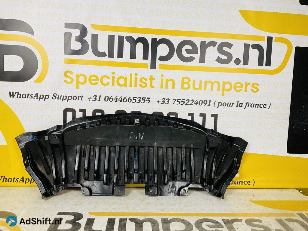 Onderplaat Mercedes W205 A205520500 Bumperlip 2-L3D-4917z