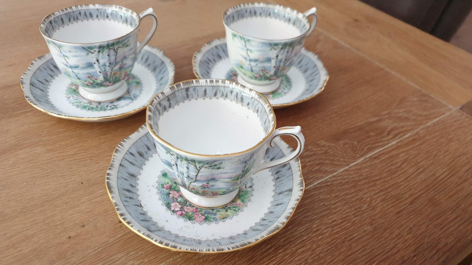 Set van 3 Royal Albert Silver Birch theekopjes en schotels, Ophalen