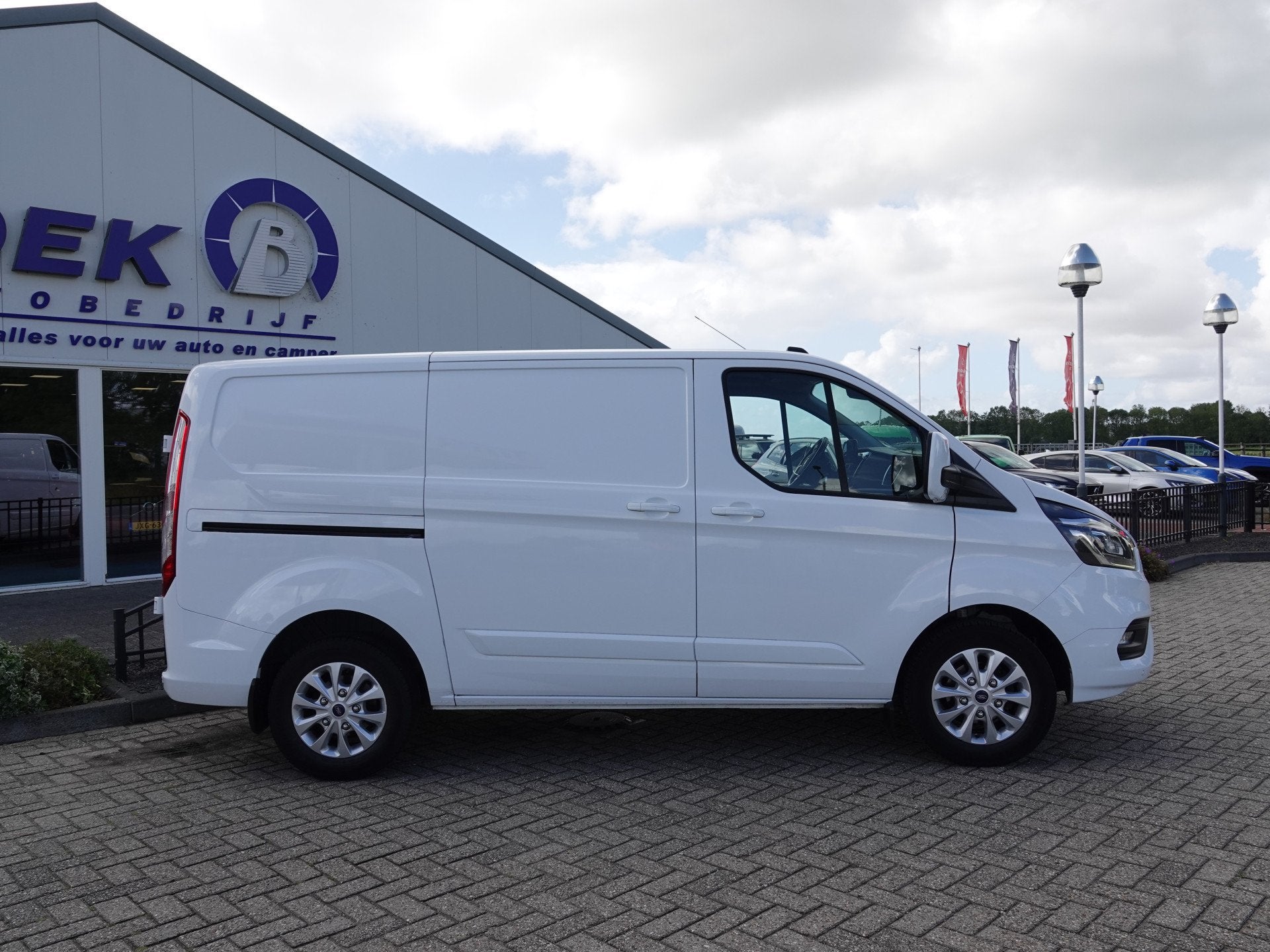 Ford Transit Custom 280 2.0 TDCI 170PK AUTOM. L1H1 Limited T, Stof, Euro 6, 4 cilinders, Wit
