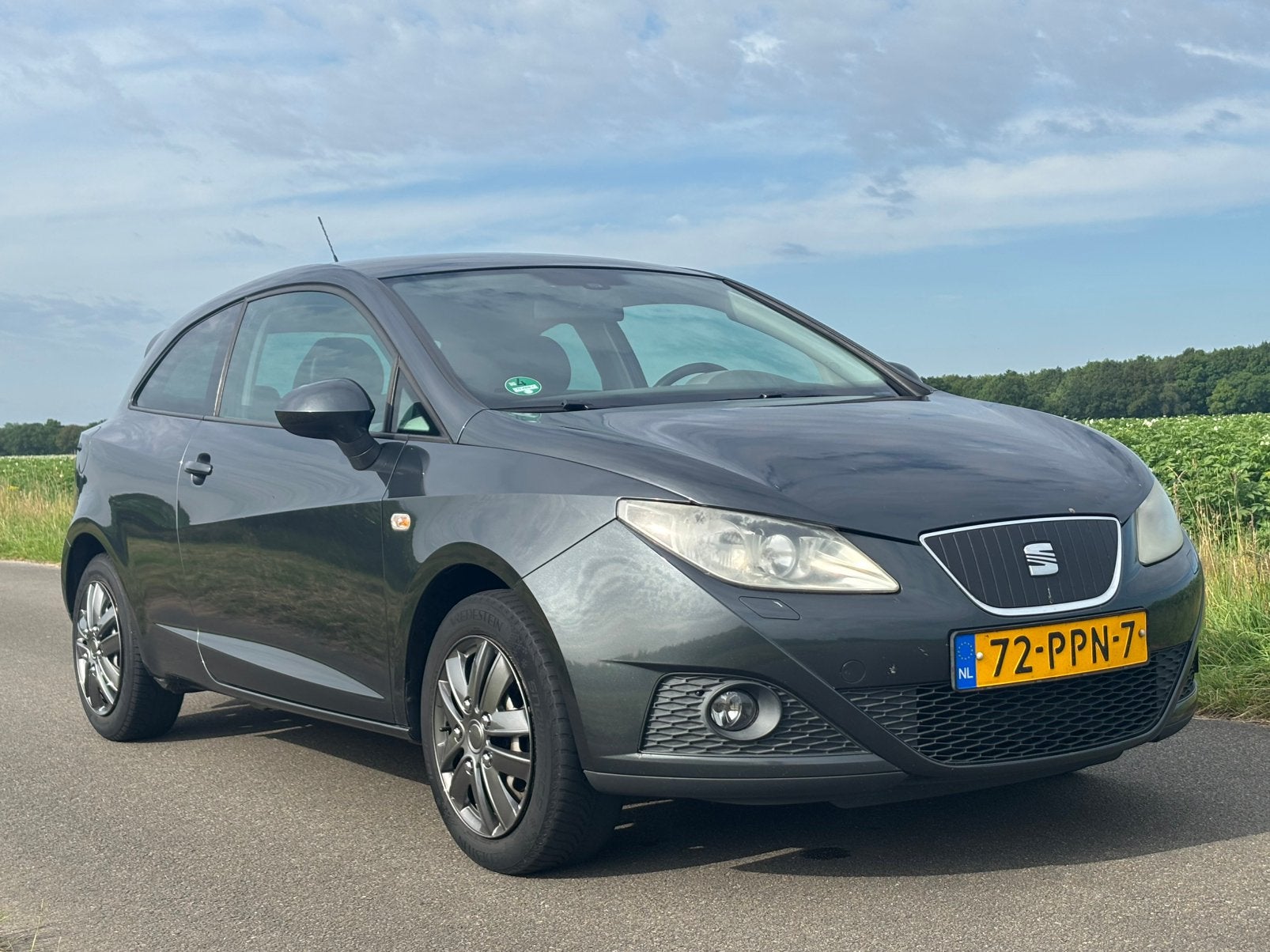 Seat Ibiza 1.2 TDI APK 03-2027 Leder Stoelverwarming trekh.!, Auto's, Seat, Voorwielaandrijving, Euro 5, 74 pk, Zwart