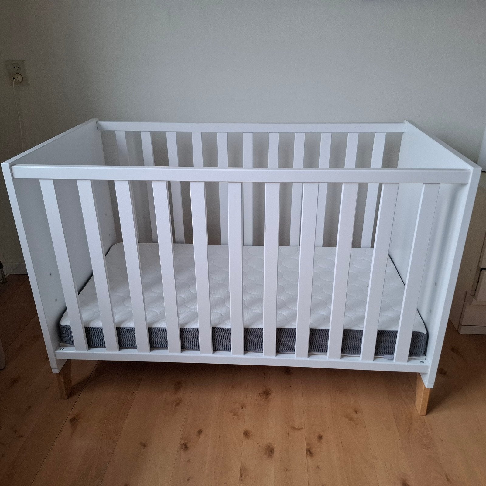 babybedje met matras, Kinderen en Baby's, Ophalen, Zo goed als nieuw, Ledikant