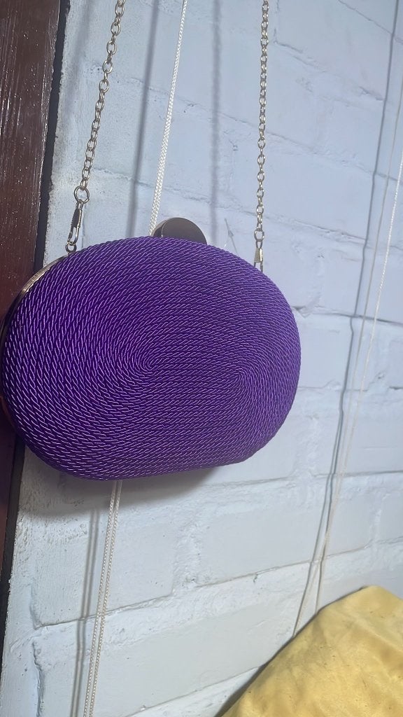 NIEUW: Elegante Paarse Galatas / Clutch met Goud – Dames, Ophalen of Verzenden, Nieuw, Paars, Schoudertasje
