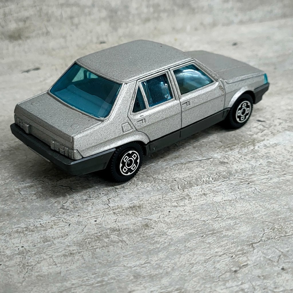 modelauto Bburago Fiat Regata 1 : 43, Ophalen of Verzenden, Gebruikt, Auto, Overige merken