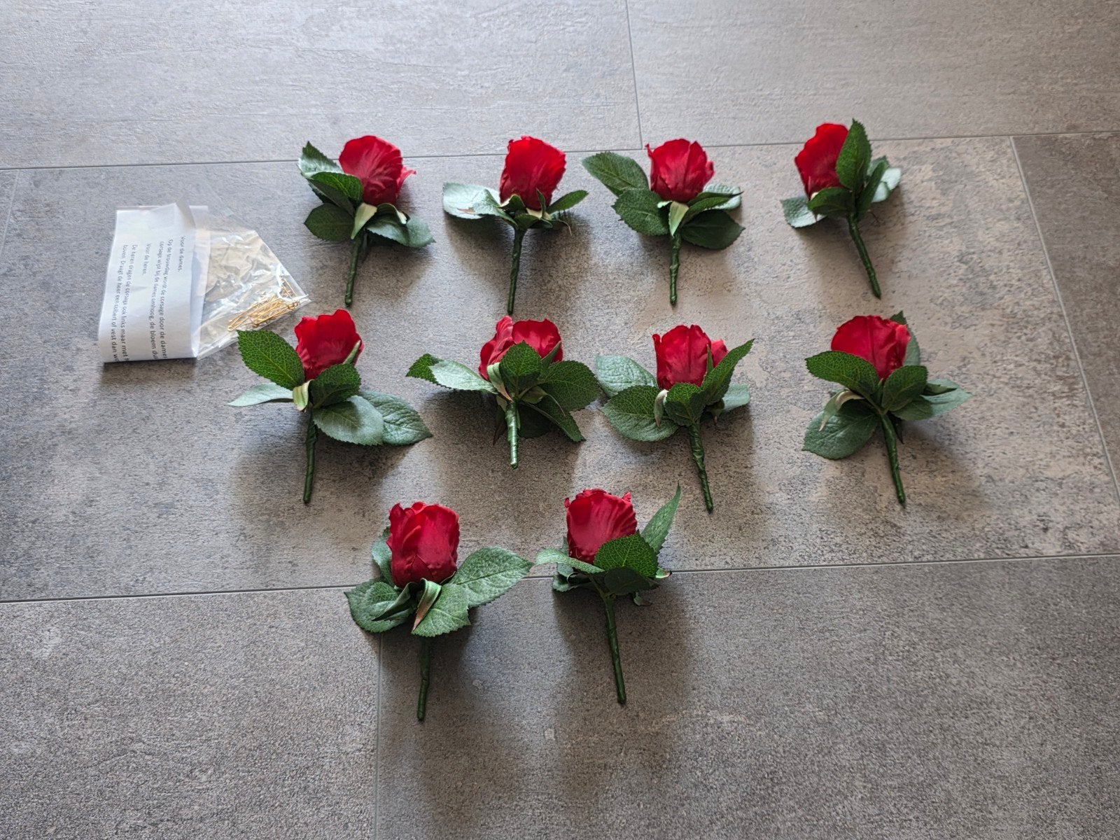 10x corsages corsage rozen roos bloem rood NIEUW, Kleding | Dames, Ophalen of Verzenden, Nieuw, Rood