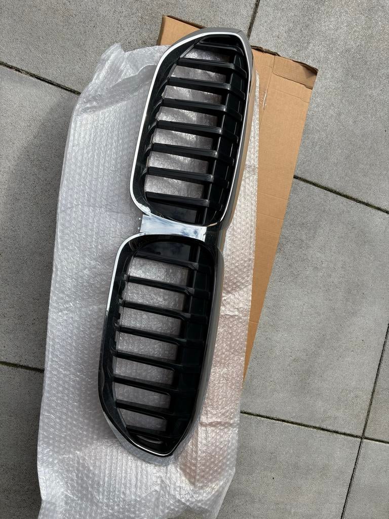 BMW 3 serie G20/G21 originele Grill, Auto-onderdelen, Carrosserie en Plaatwerk, Ophalen of Verzenden, Gebruikt, Voor, Overige automerken