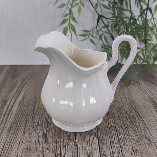 Wedgwood Queens Plain Melk- / Roomkannetje, Ophalen of Verzenden