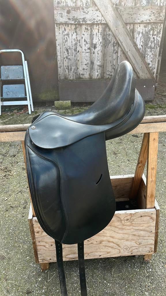 Busse dressuur zadel, Ophalen, Gebruikt, Dressuur