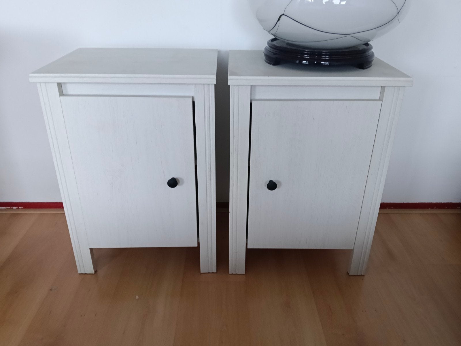 2x IKEA Brusali Nachtkastjes Wit - Zo goed als nieuw, Ophalen, Minder dan 45 cm, 55 tot 70 cm, Zo goed als nieuw