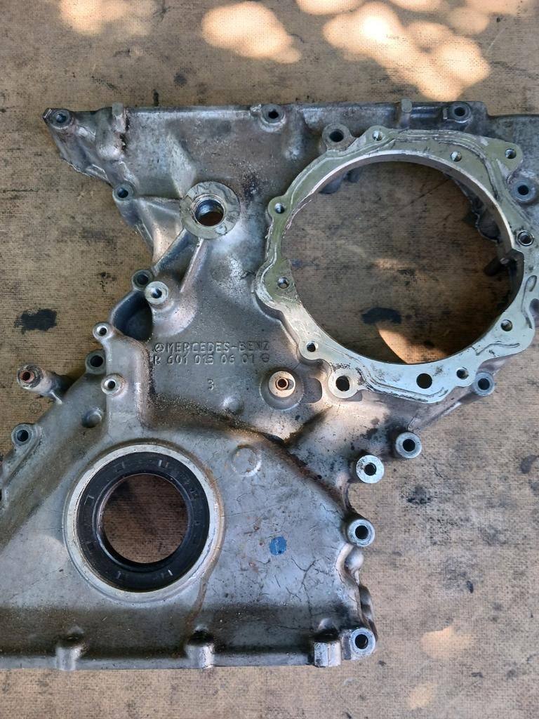 Distributie deksel voor mercedes 601,602 en 603, Ophalen