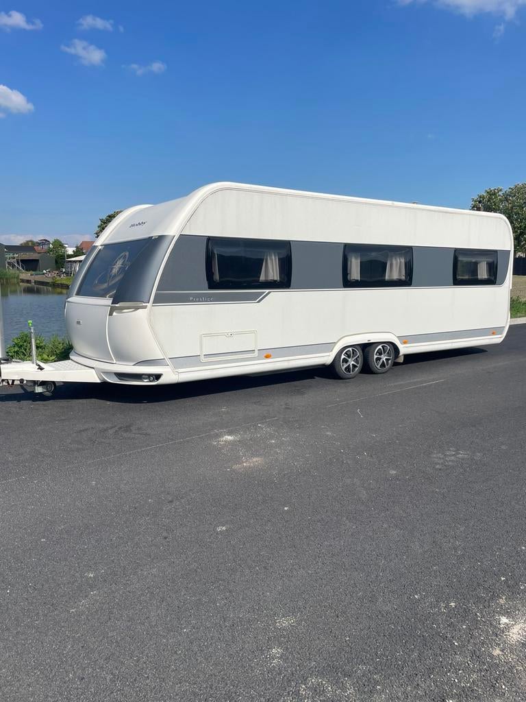 Hobby 650 UMFE Prestige Tandemasser 5 Pers 2015, Caravans en Kamperen, Omvormbare zithoek, Rondzit, Hobby, Bedrijf