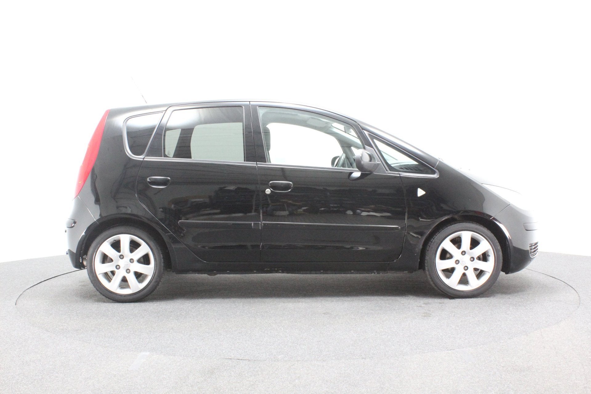 Mitsubishi Colt 1.5 d'Azur | Airco | Zeer goed onderhouden |, Auto's, Voorwielaandrijving, 970 kg, 4 cilinders, Bedrijf