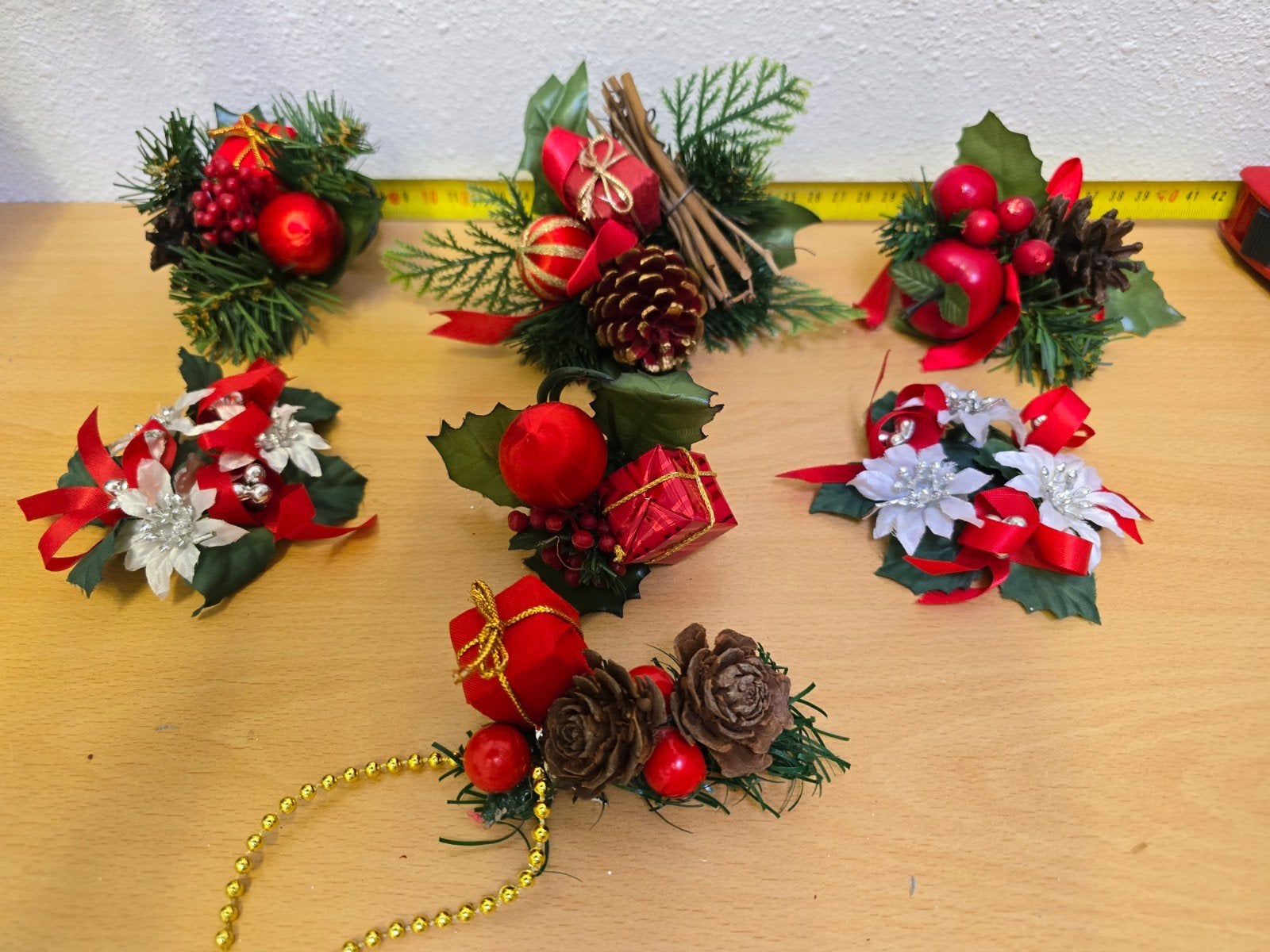 Lot van 7 vintage kerst-kaarsenringen & toef • Jaren 70/80, Ophalen of Verzenden
