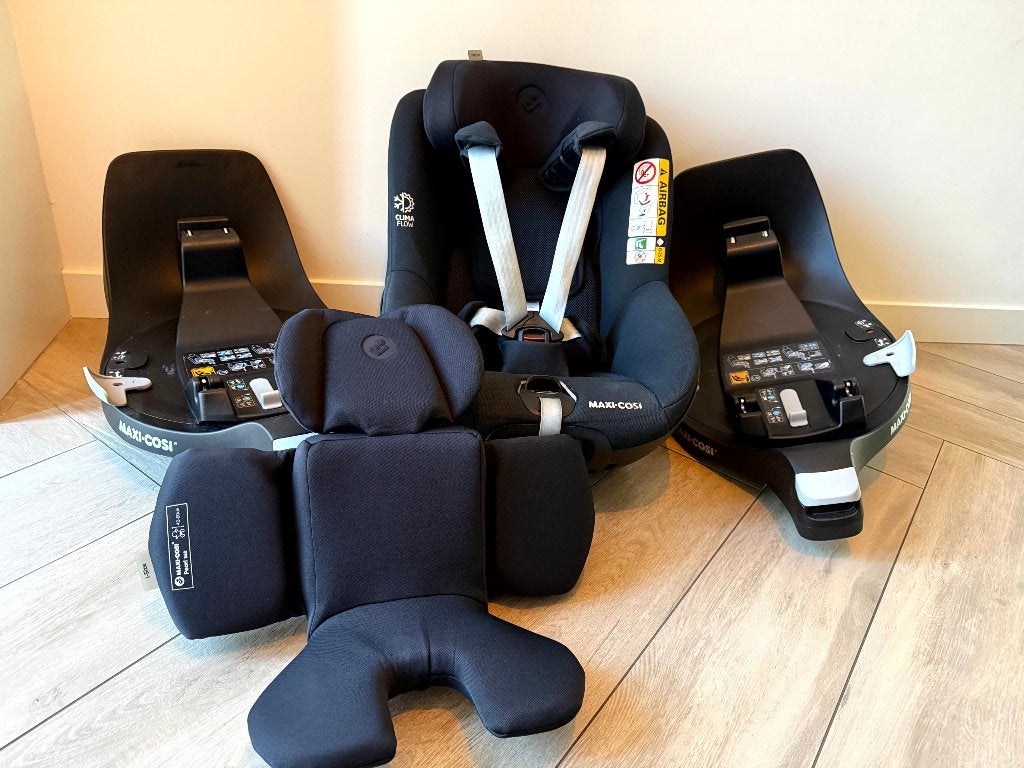 Maxi-Cosi Pearl 360 + 2x FamilyFix 360 + baby-inzet, Kinderen en Baby's, Ophalen, Verstelbare rugleuning, Gebruikt, 9 t/m 18 kg