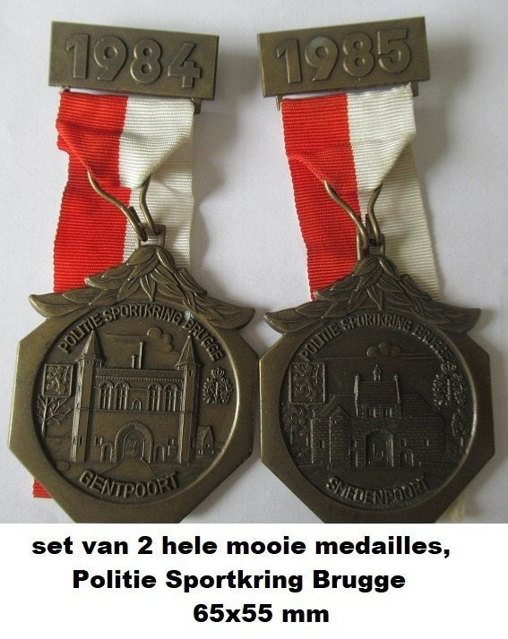 POLITIE sportkring Brugge België, 2 medailles 1984 en 1985, Ophalen of Verzenden, Overige materialen, Buitenland