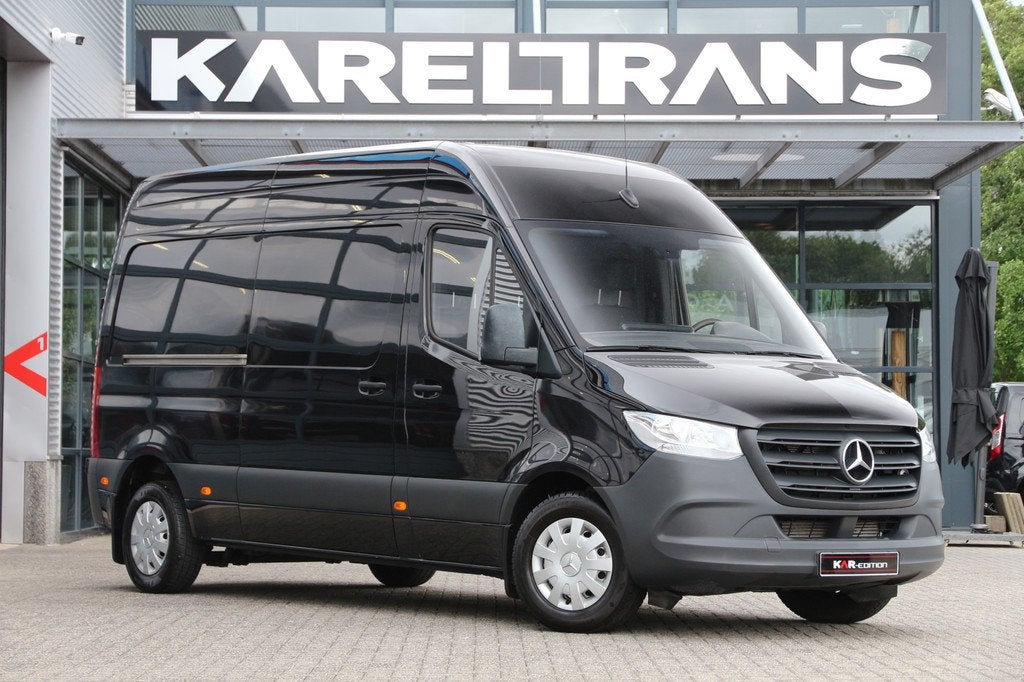 Mercedes-Benz Sprinter 214 CDI | Aut. | L2H2 | Standkachel |, Auto's, Stof, Gebruikt, Zwart, 2000 kg